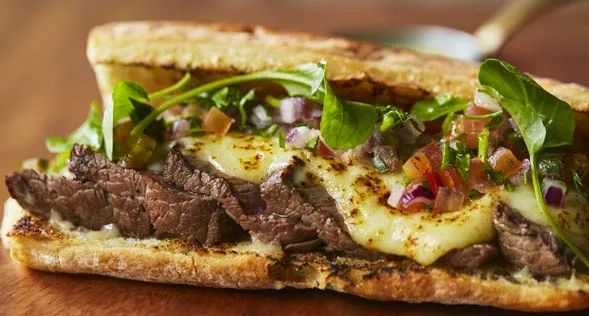 Sanduiche Churrasquinho de Filet Mignon - Delivery Cortes Asador Sanduiche Churrasquinho de Filet Mignon - Delivery Cortes Asador